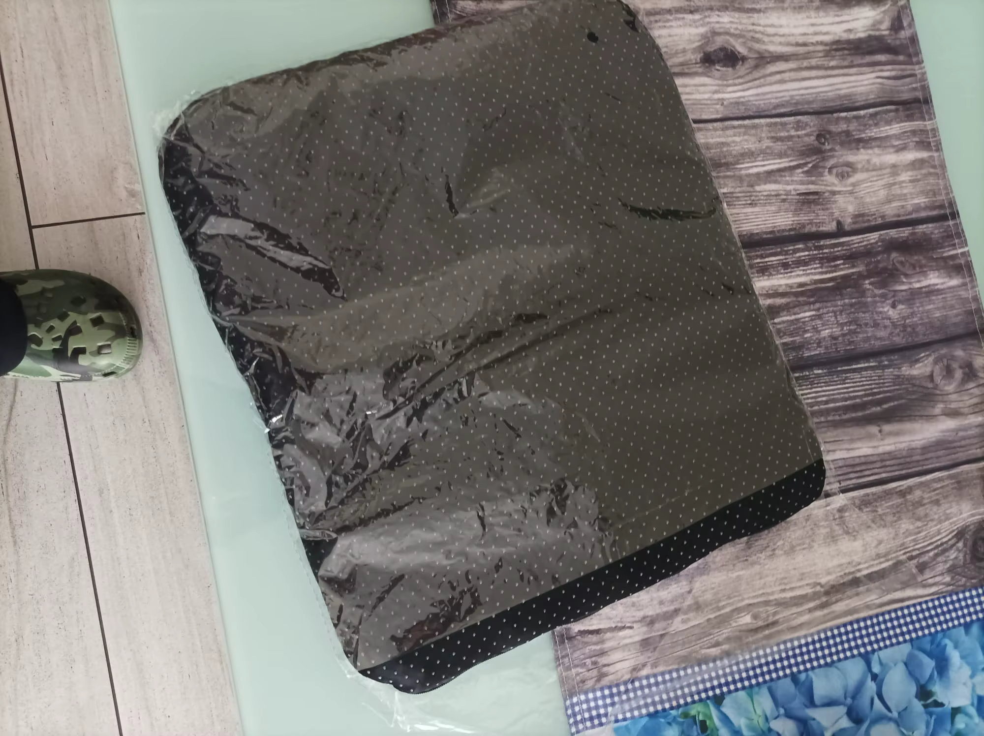 Review image