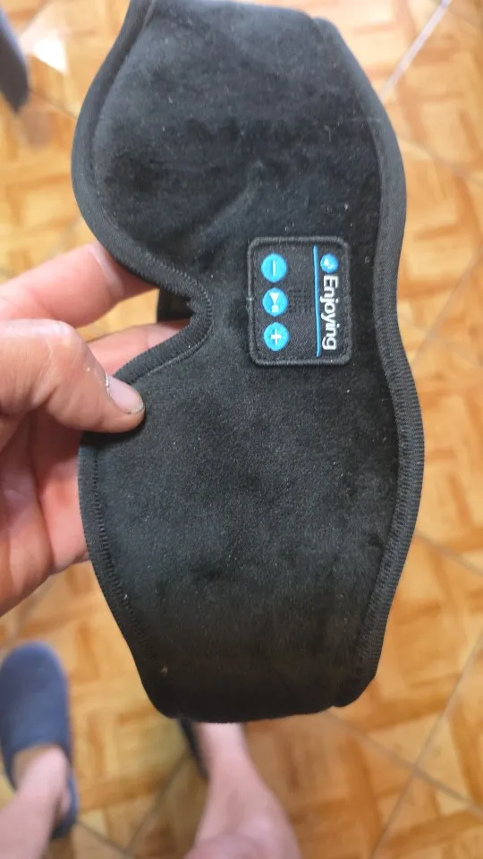 אורי לוי