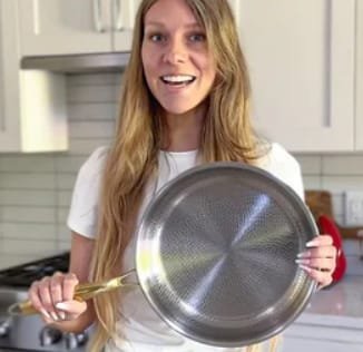 ניצן ח.